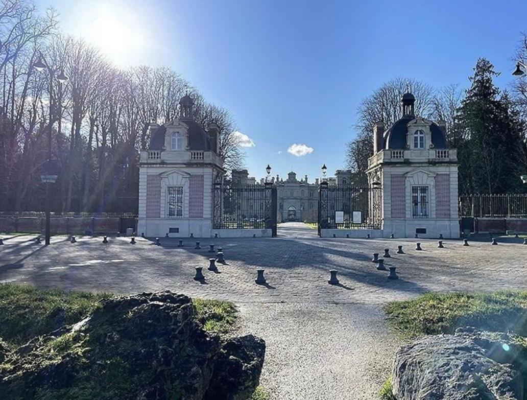 Les Jardins De Disney Ferrieres-en-Brie Exterior photo